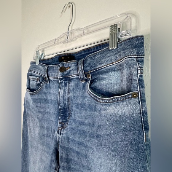 FRYE medium wash high rise slim fit jeans - size 10 - EUC - Picture 4 of 10